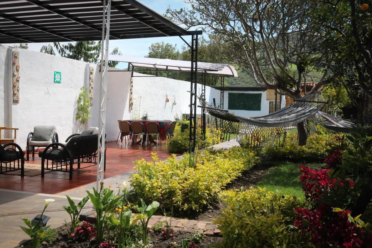 La Huerta Hotel Jiguales Buitenkant foto