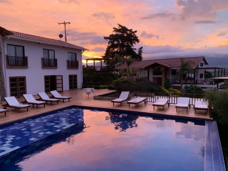 La Huerta Hotel Jiguales Buitenkant foto